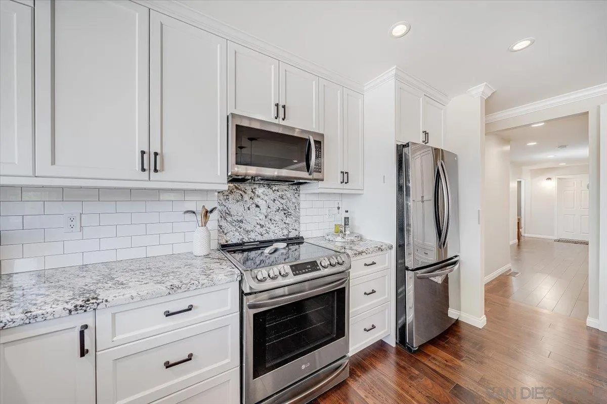 https://cdn.realtyfeed.com/cdn/127/260008965/2a33bbbc03b16cc4338bdff3424733ba.webp