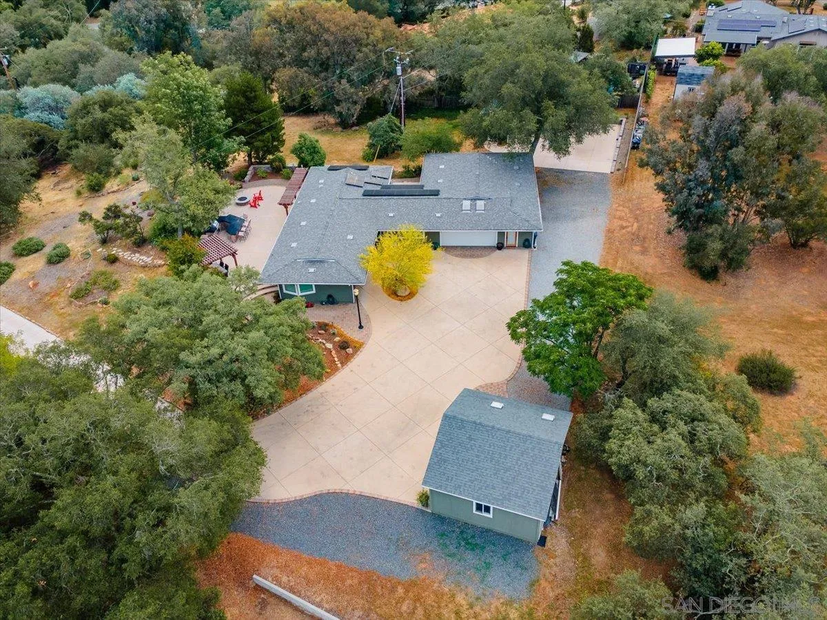 https://cdn.realtyfeed.com/cdn/127/260008965/495984c7fc5a427d1ca54490d910be1d.webp