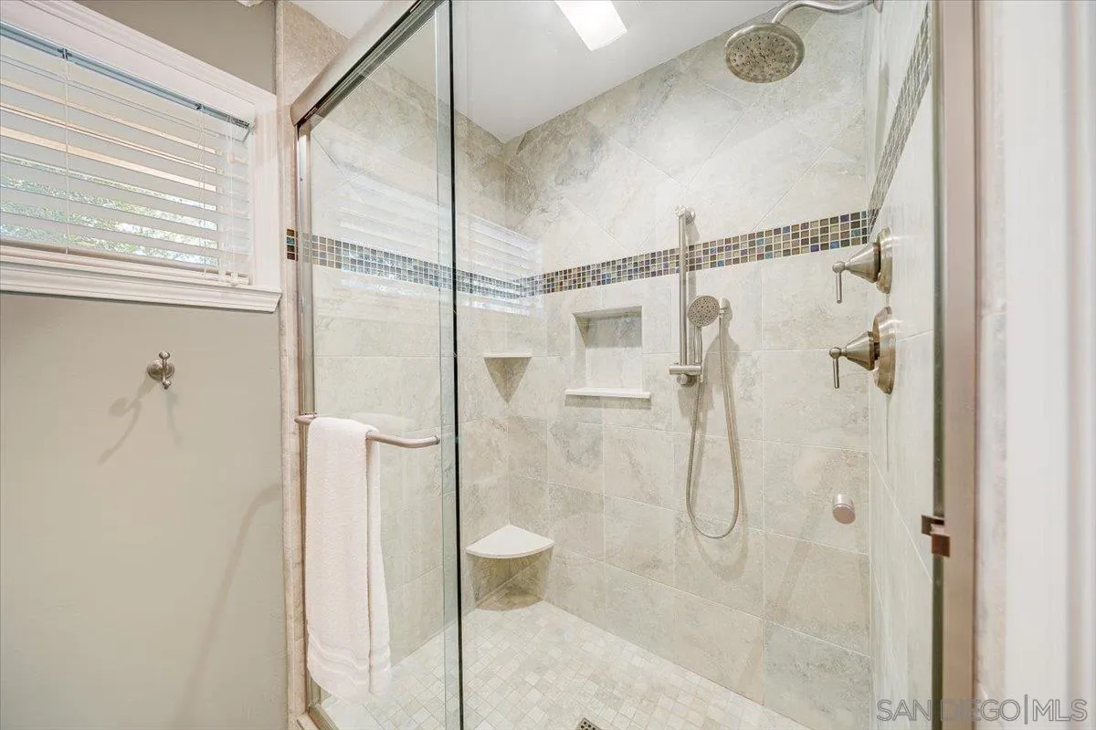 https://cdn.realtyfeed.com/cdn/127/260008965/f9ec3b88d91b0d3789da4f19a18ebc39.webp