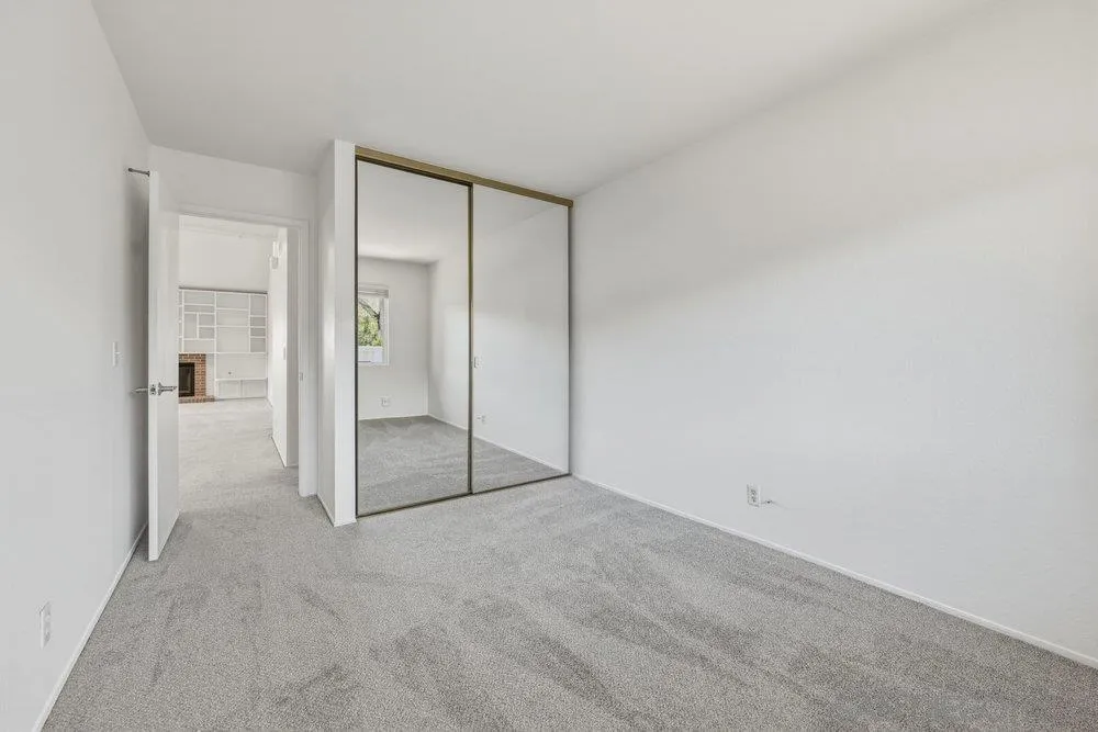 Photo #6: 260008968 Listing: Photo #6