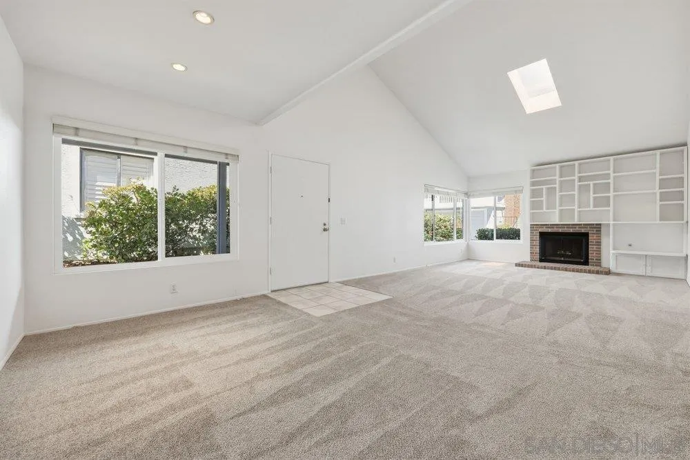 Photo #5: 260008968 Listing: Photo #5