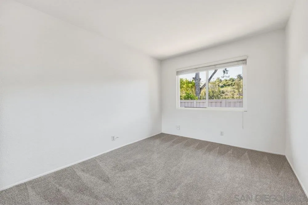 Photo #10: 260008968 Listing: Photo #10