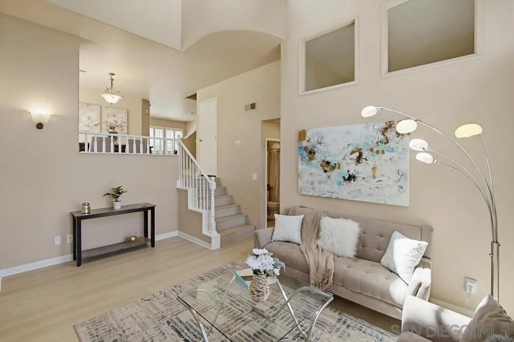 Photo #8: 260008973 Listing: Photo #8