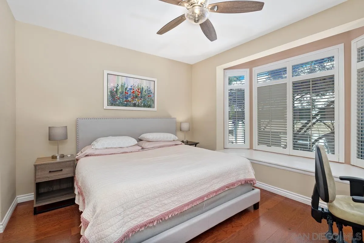 Photo #8: 260008975 Listing: Photo #8