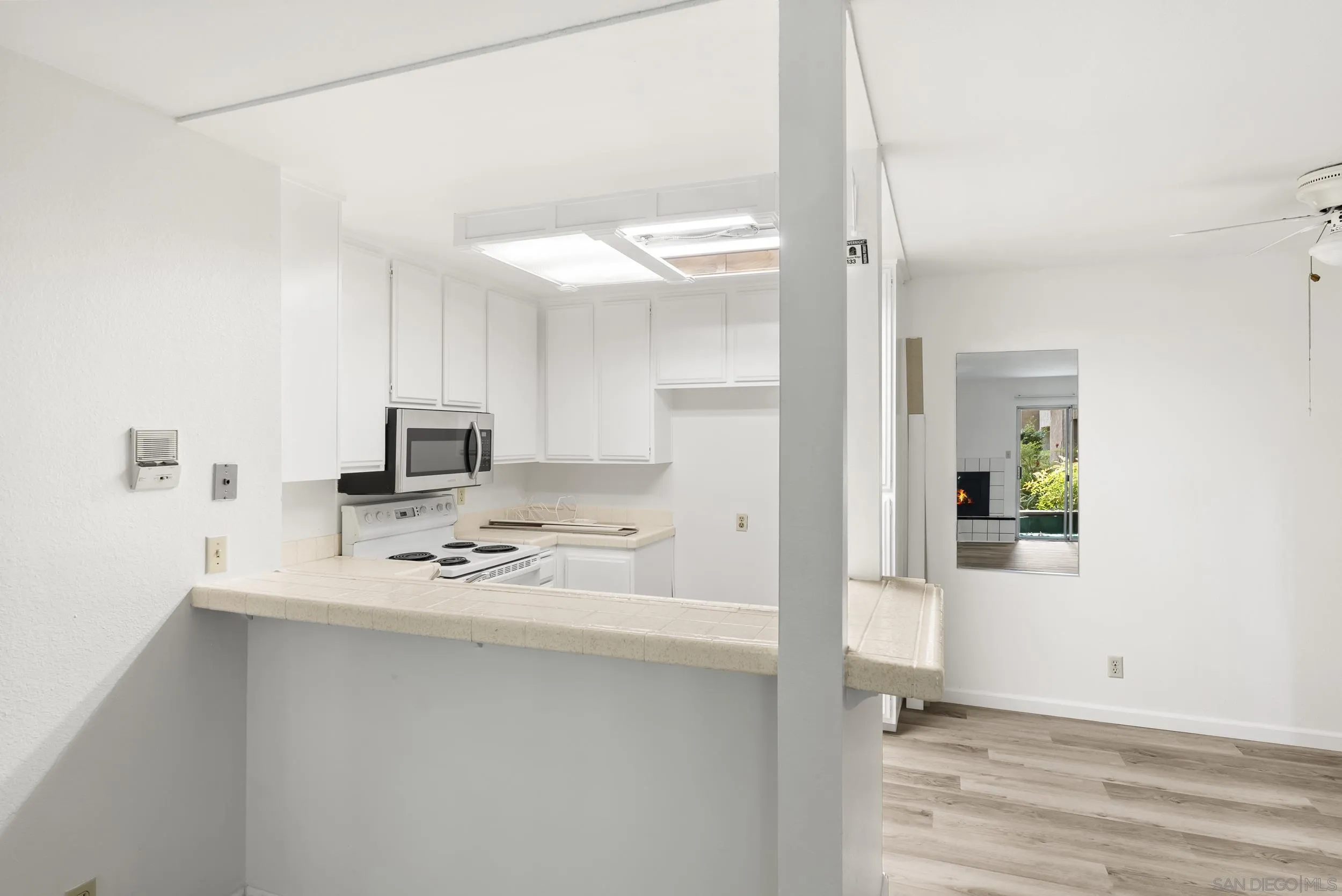 Photo #22: 260008980 Listing: Photo #22