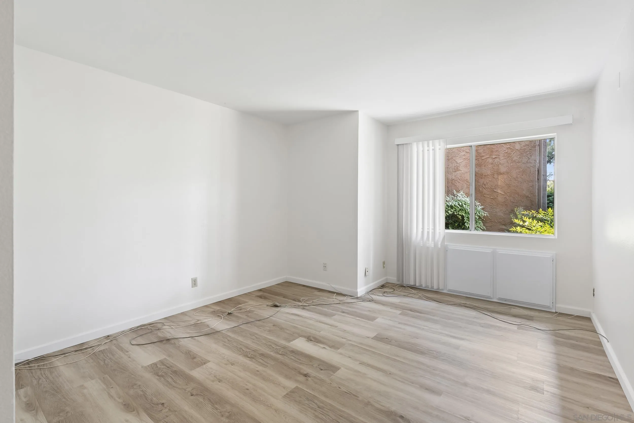 Photo #8: 260008980 Listing: Photo #8