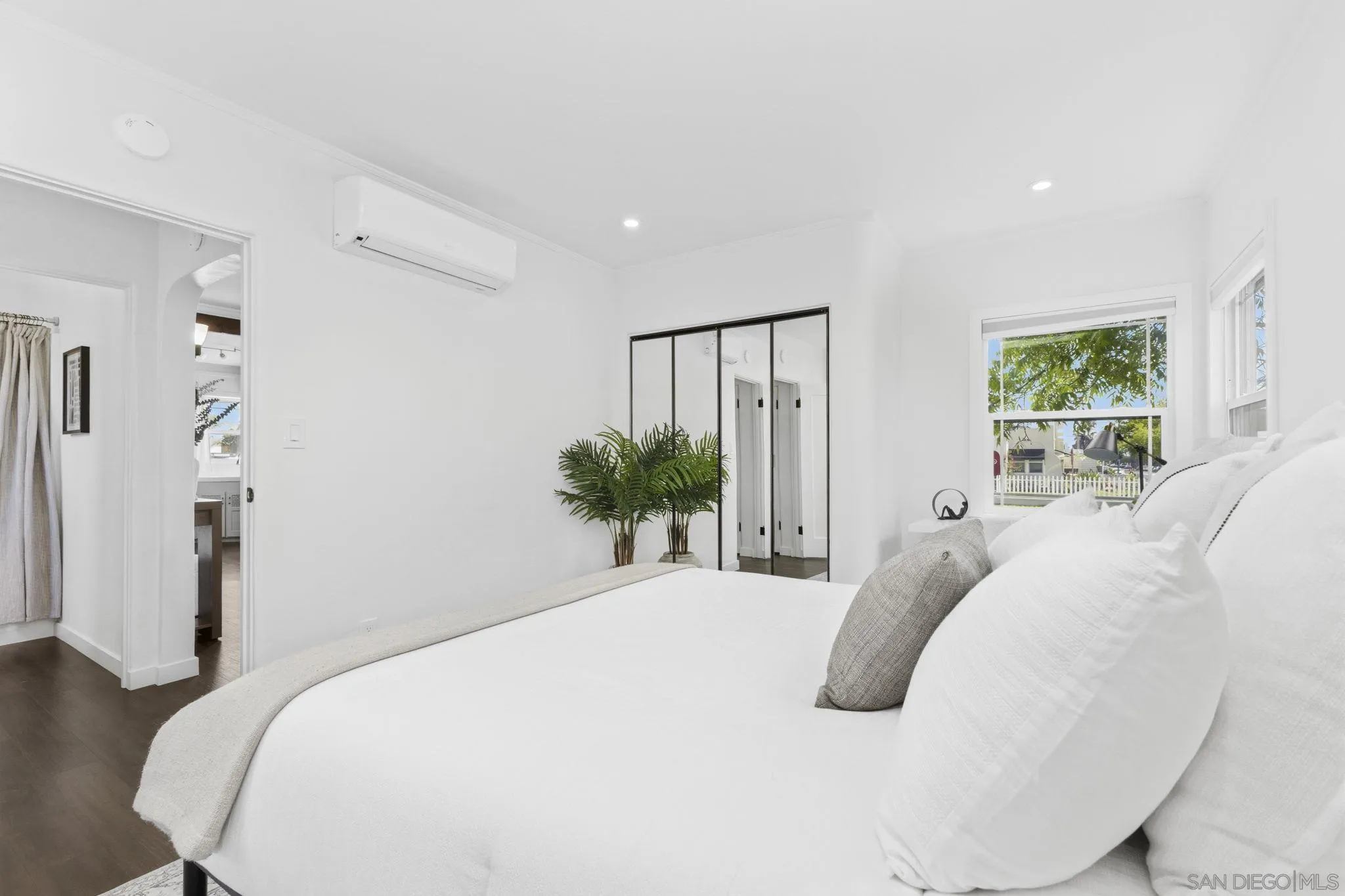 https://cdn.realtyfeed.com/cdn/127/260008982/0b5b1a043bd8e931ea4f3cd03ab81764.webp