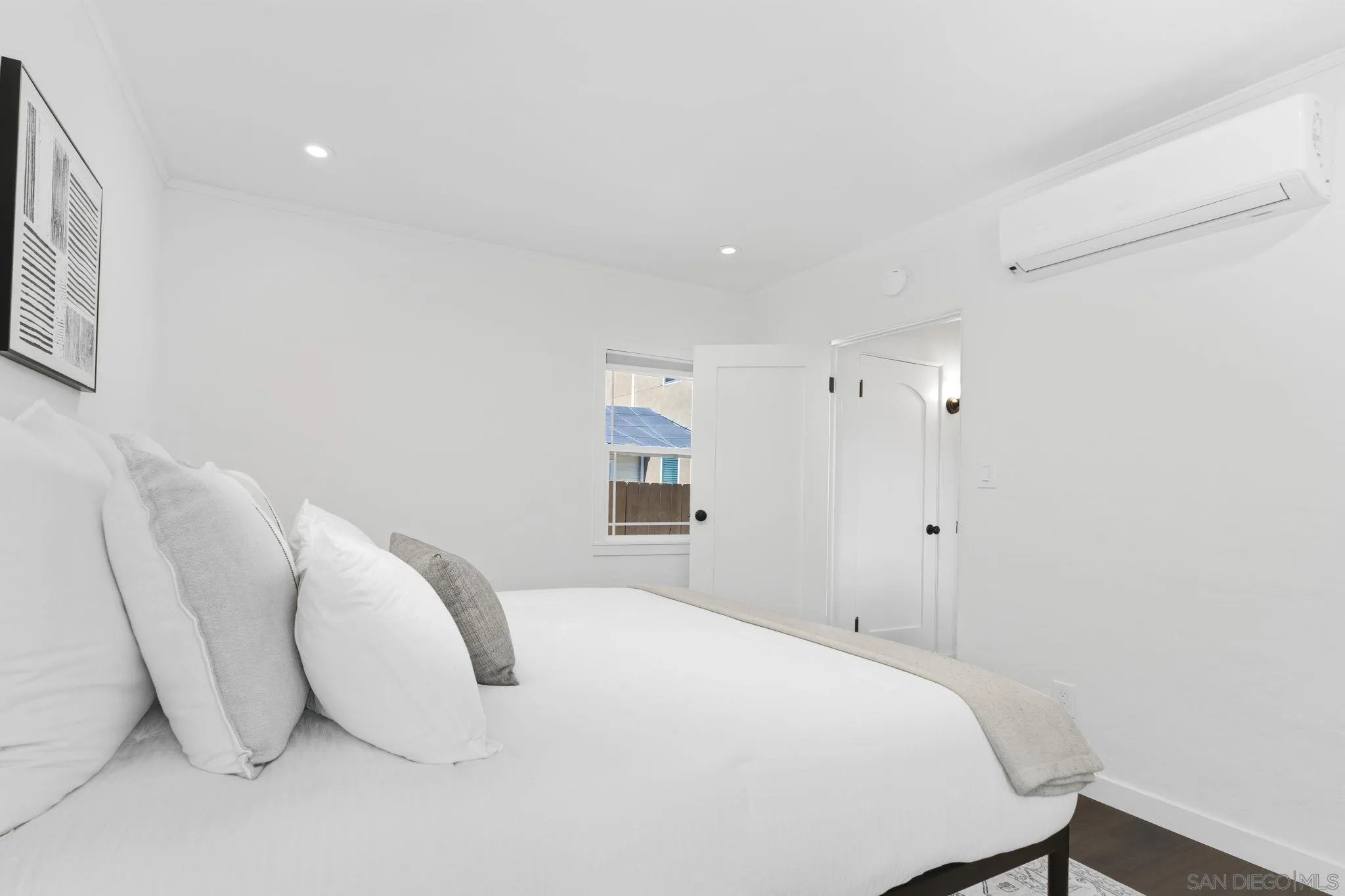 https://cdn.realtyfeed.com/cdn/127/260008982/320517b9182c4aaf35e9012383d6ebd9.webp