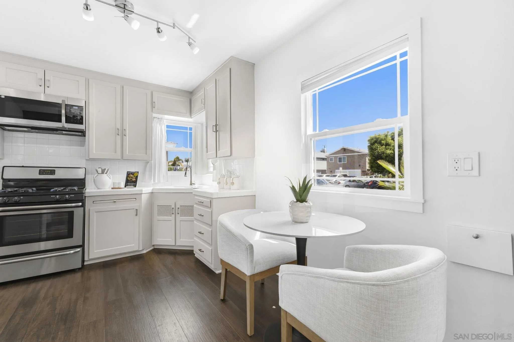 https://cdn.realtyfeed.com/cdn/127/260008982/5e0823568621dc9adcec69e073d4ed71.webp