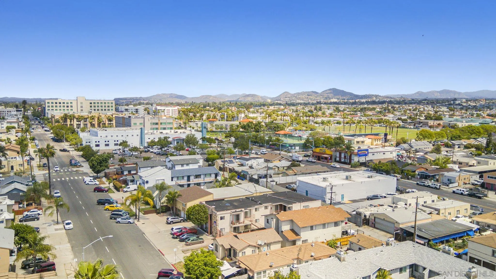https://cdn.realtyfeed.com/cdn/127/260008982/94452971f199c525376487eaa358a5a5.webp