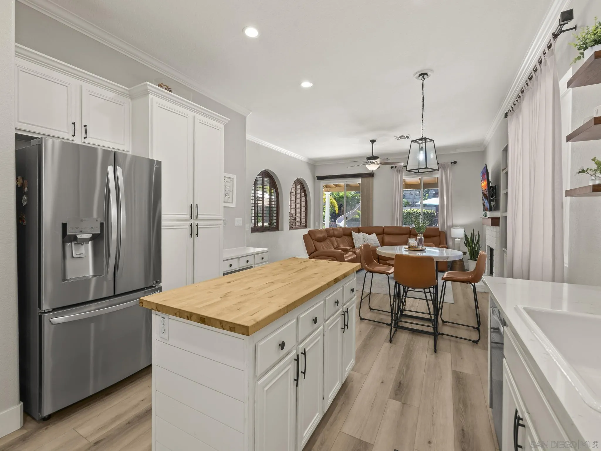https://cdn.realtyfeed.com/cdn/127/260008991/c840ec5228c355b94ac5a5da6ea742ff.webp