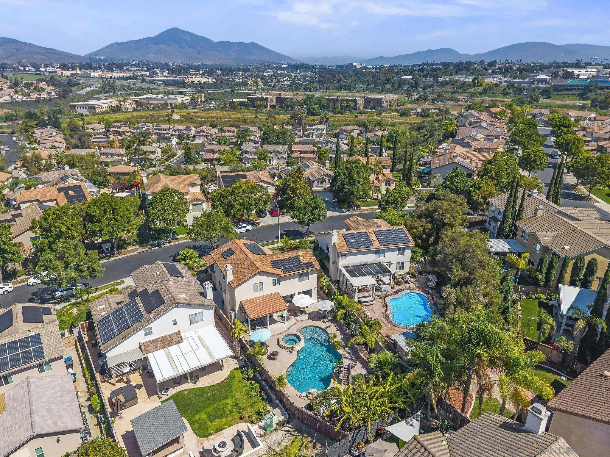 https://cdn.realtyfeed.com/cdn/127/260008991/d024465f3abeec373114e514ae19a9f3.webp
