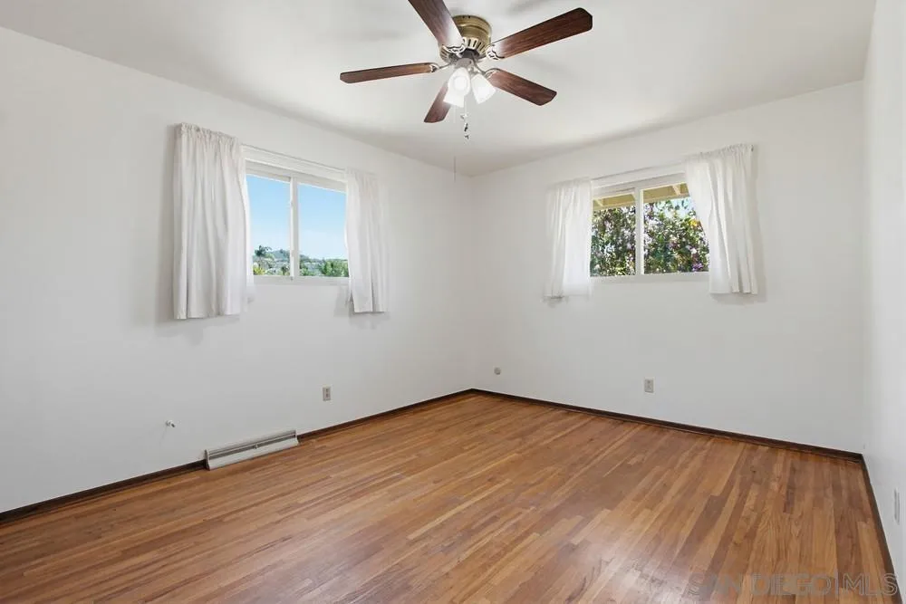 https://cdn.realtyfeed.com/cdn/127/260009000/49f4c2eb8d19c0bd03e83d15bd1f0bf4.webp