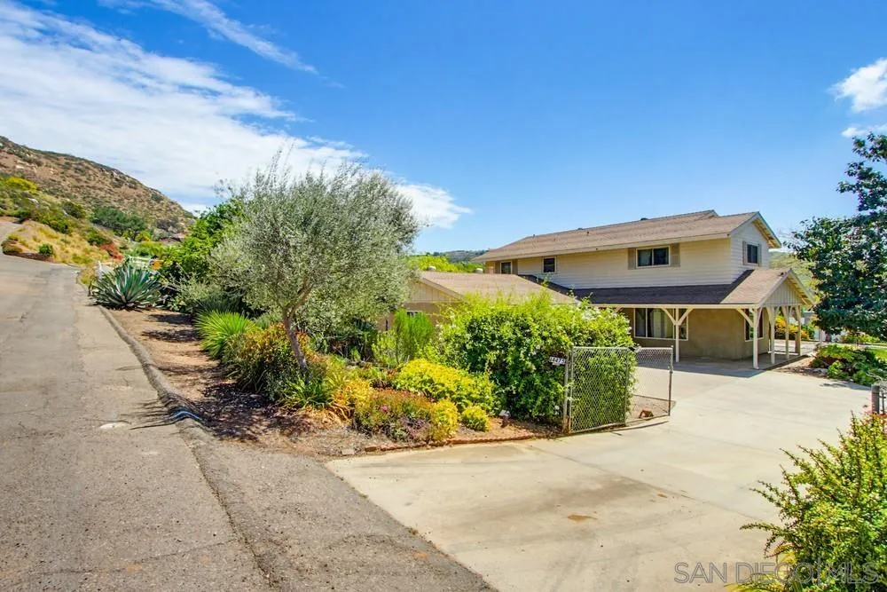 https://cdn.realtyfeed.com/cdn/127/260009000/6e1734b5bbbf99a3e6da71522fac428f.webp