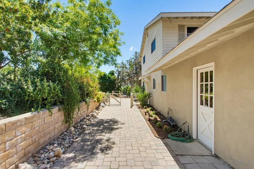 https://cdn.realtyfeed.com/cdn/127/260009000/7309462bf5563daf2cc722e1c7d6918b.webp