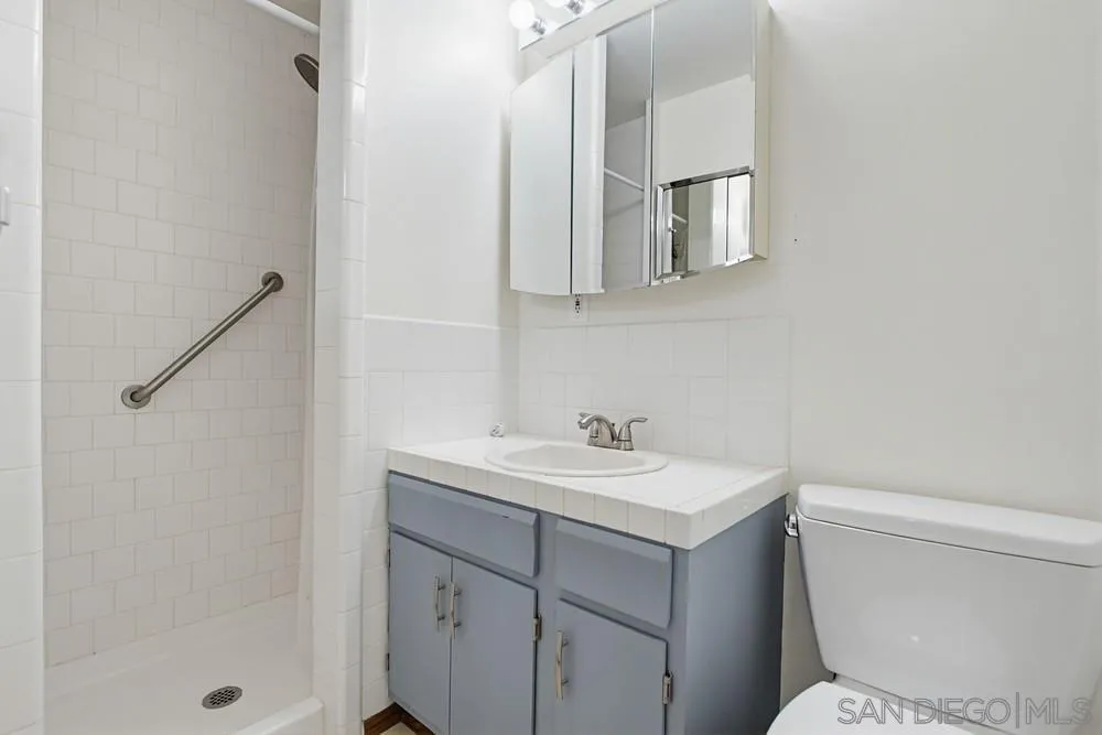 https://cdn.realtyfeed.com/cdn/127/260009000/74465818ff104d94bdc36d753d970d14.webp