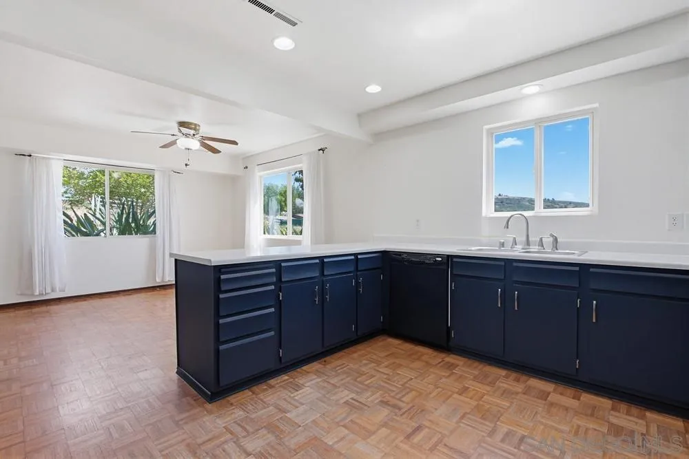 https://cdn.realtyfeed.com/cdn/127/260009000/7a708f9fcf34303932863837445374b3.webp