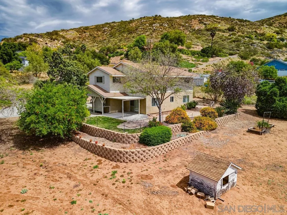 https://cdn.realtyfeed.com/cdn/127/260009000/f106d0b9342c270c821e62a1b590e1f8.webp