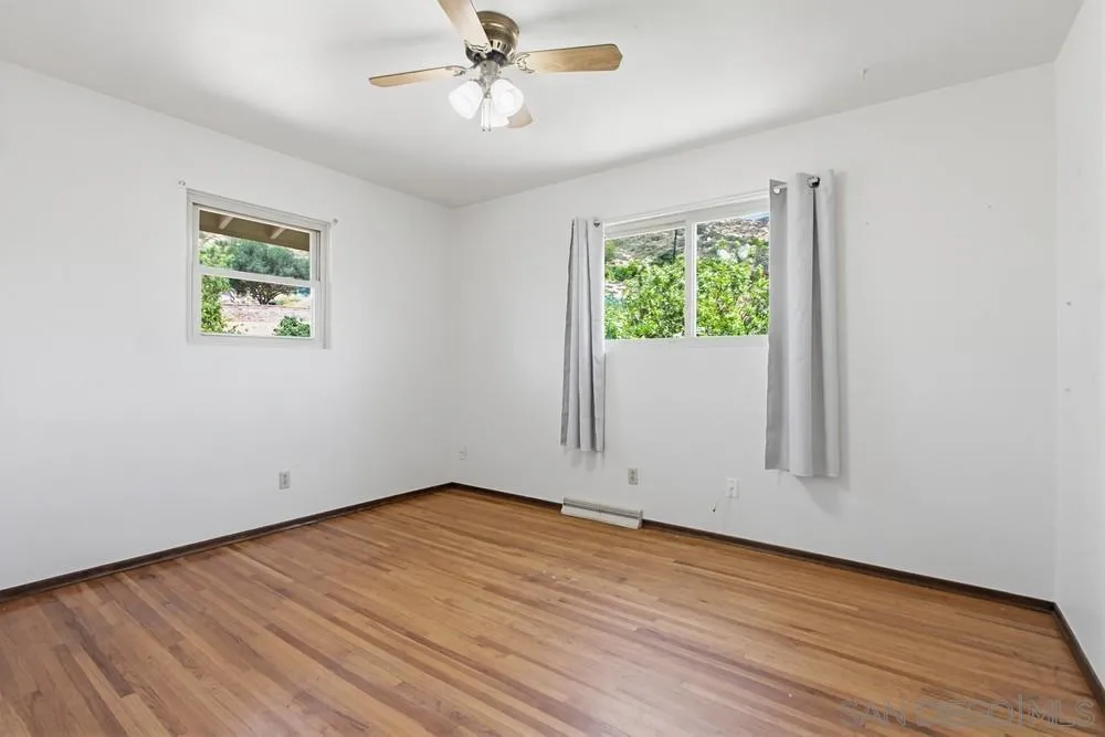https://cdn.realtyfeed.com/cdn/127/260009000/fba5e82ee67bb243def43a806dc100fb.webp