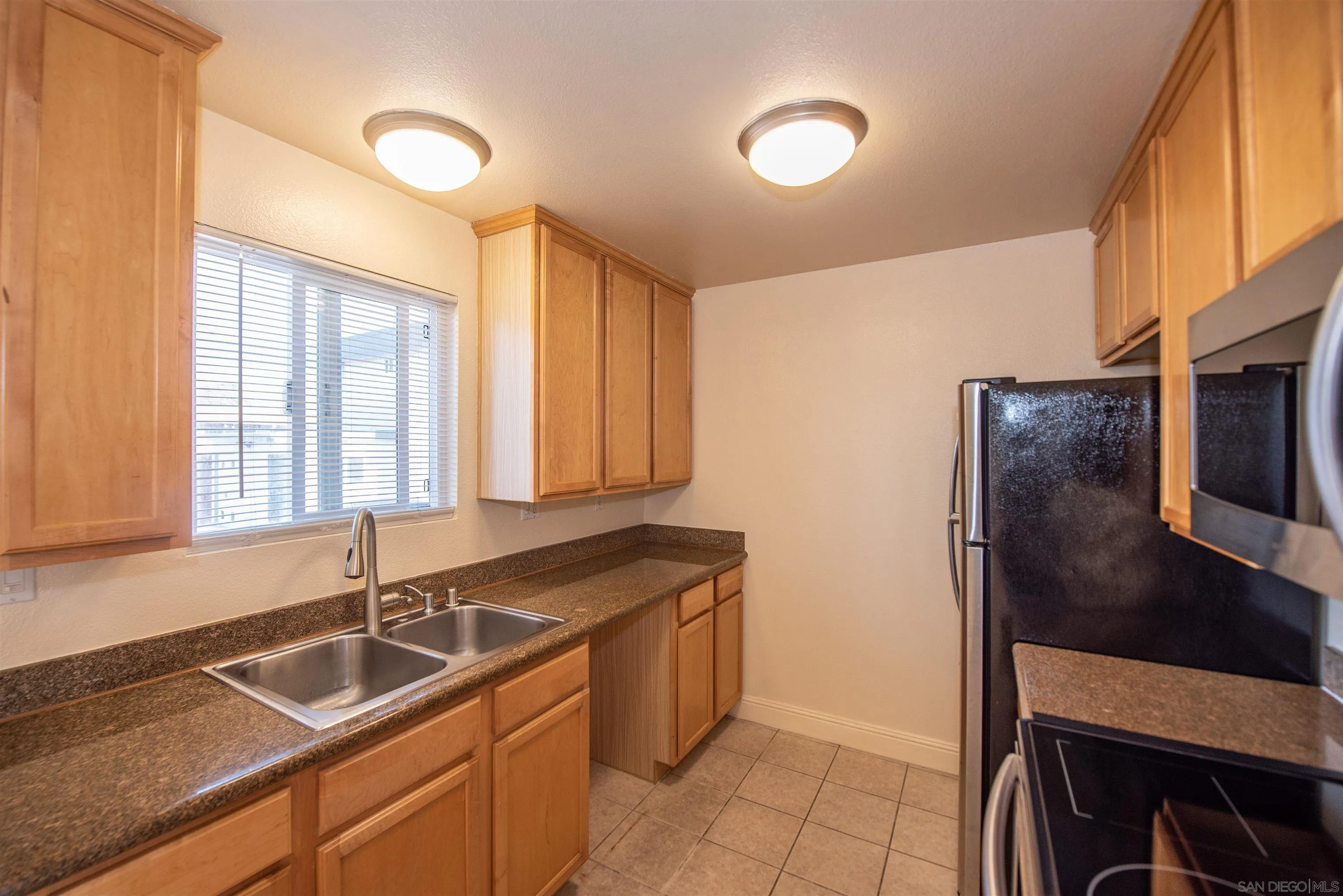Photo #6: 260009001 Listing: Photo #6