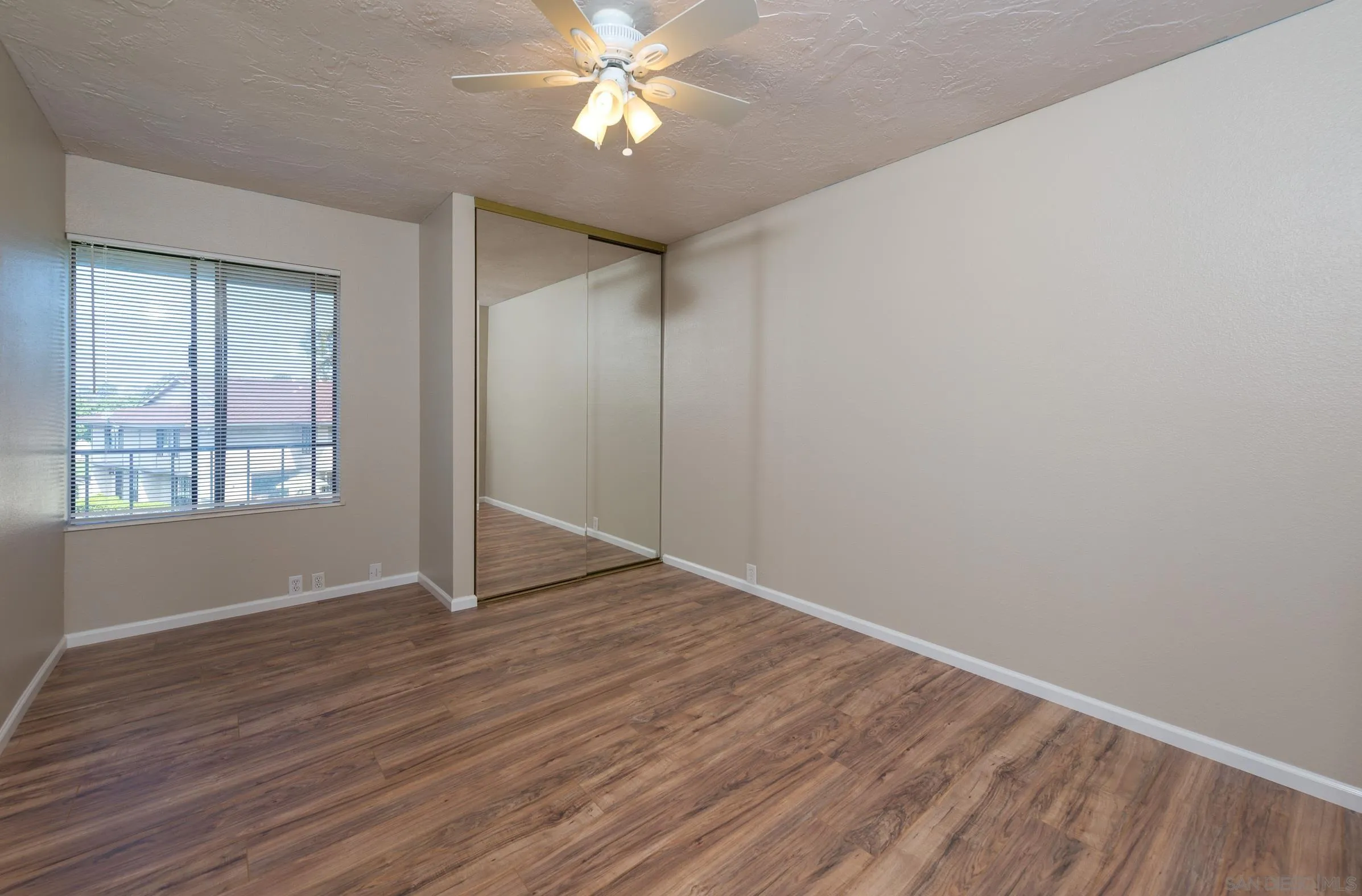 Photo #15: 260009003 Listing: Photo #15