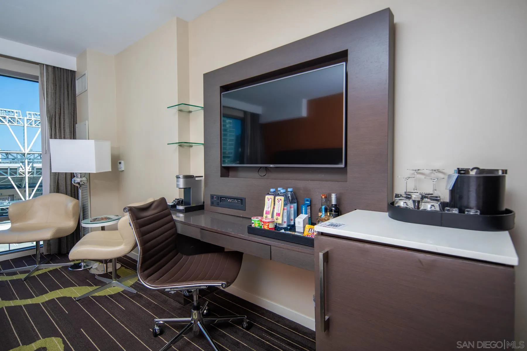 https://cdn.realtyfeed.com/cdn/127/260009004/eedd781a4d0d458191e947116c55e9b2.webp