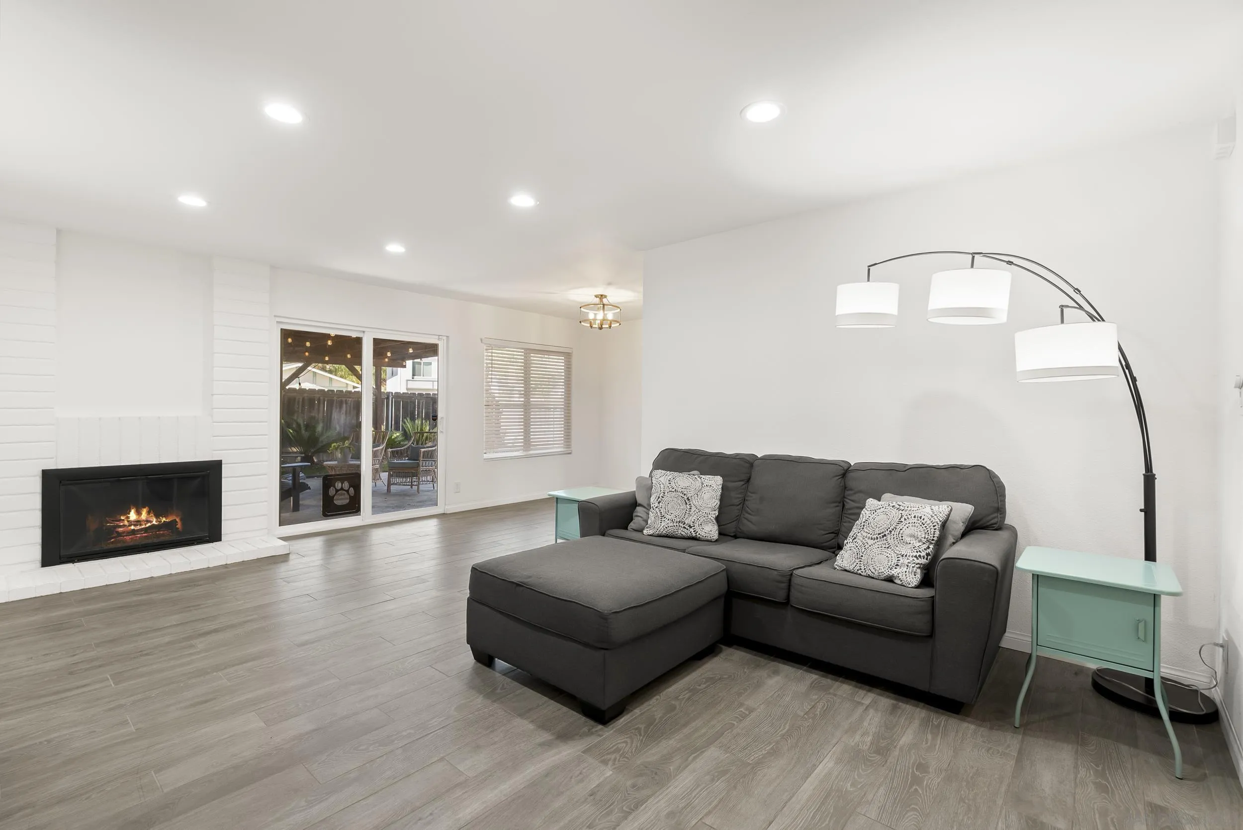 https://cdn.realtyfeed.com/cdn/127/260009005/04a16bb83312388e70aa5c3d76714eac.webp