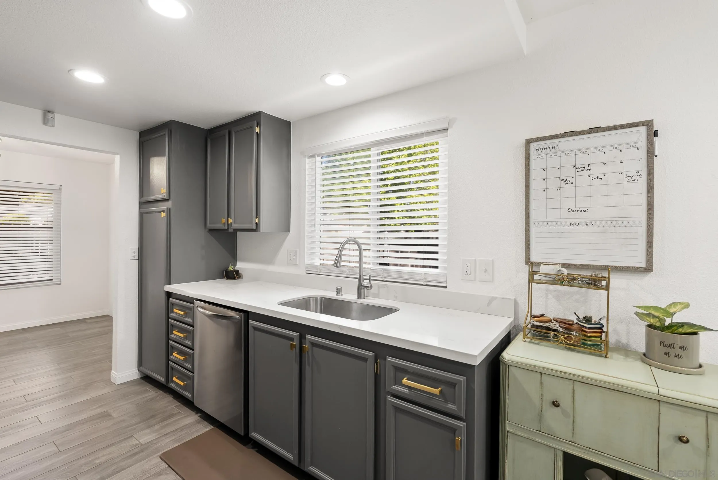 https://cdn.realtyfeed.com/cdn/127/260009005/d085a051399eb81ac9228bee0ef6e63f.webp
