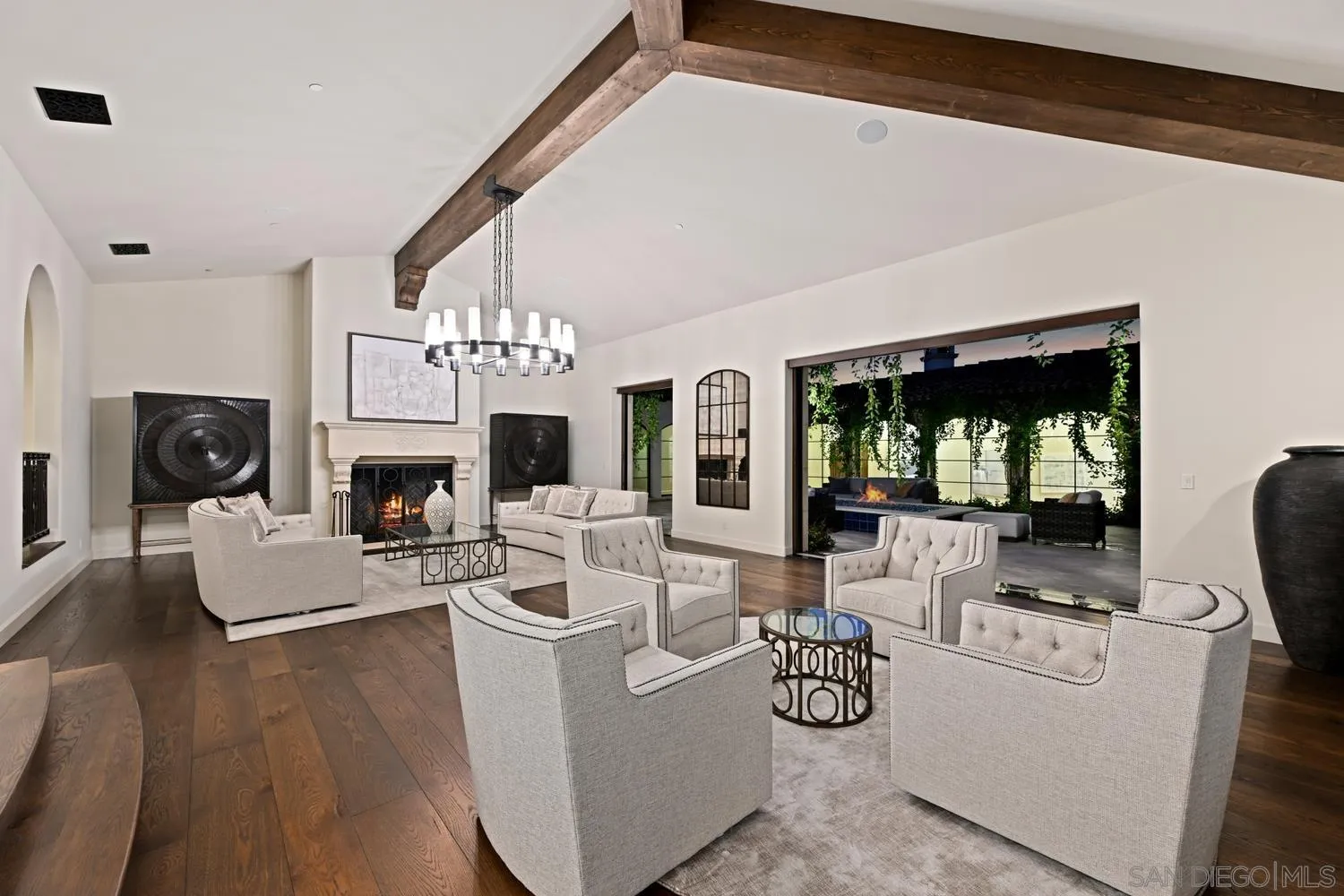 https://cdn.realtyfeed.com/cdn/127/260009008/230bc2160ee96d4ede1890b0c1872a58.webp
