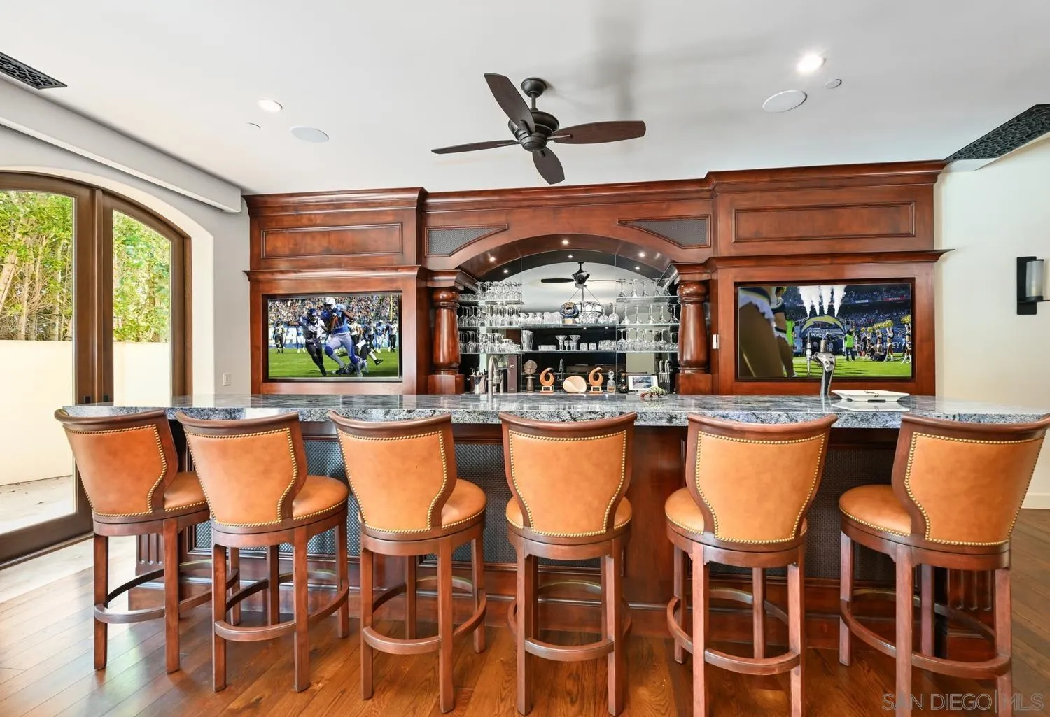 https://cdn.realtyfeed.com/cdn/127/260009008/2b8ad7e97e9c5f64af0c5afe4dc1085a.webp