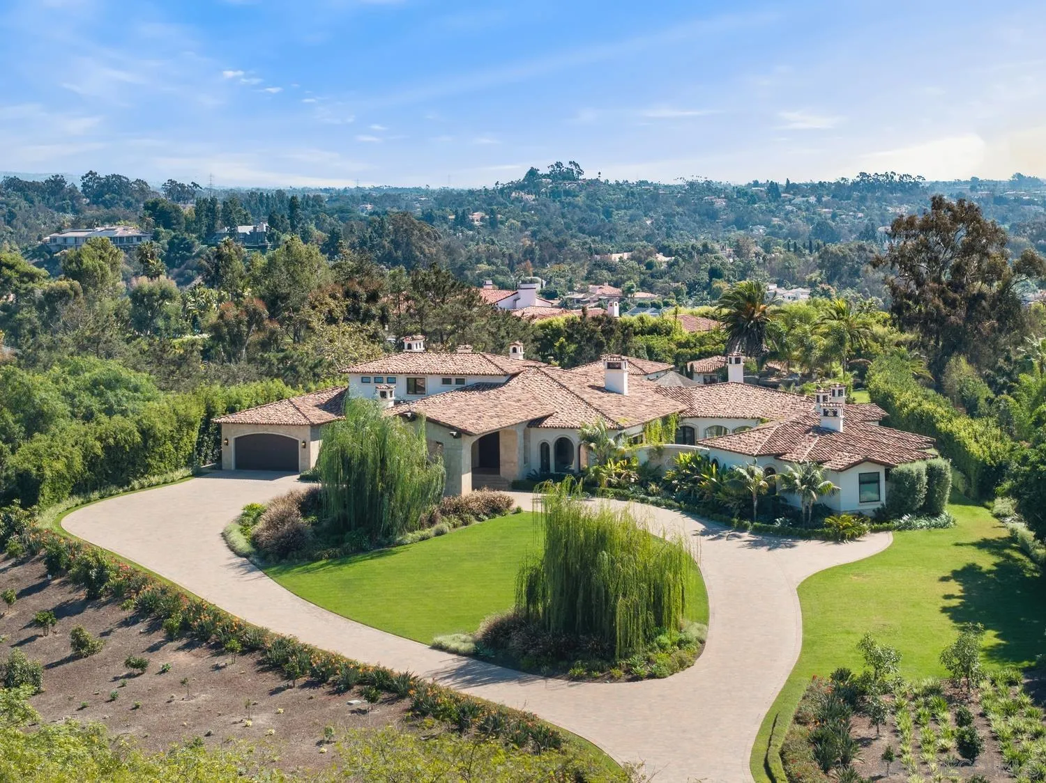 https://cdn.realtyfeed.com/cdn/127/260009008/5ad754039bd8aab2d9875c9b16bd2eb4.webp