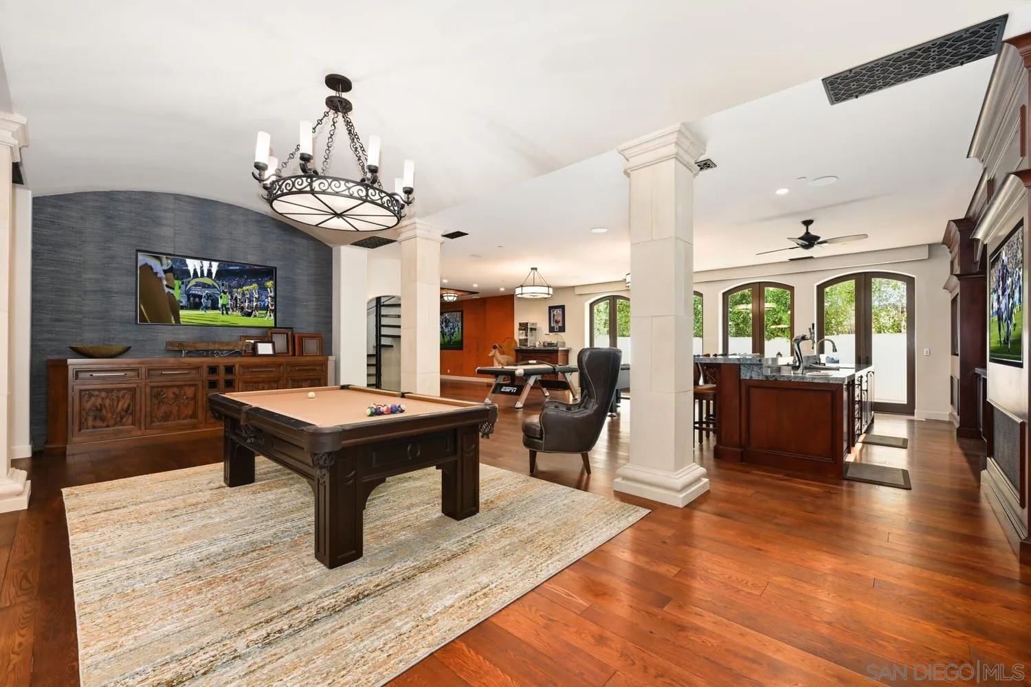 https://cdn.realtyfeed.com/cdn/127/260009008/ec141f4ecb960488f3103445be1a5f2b.webp