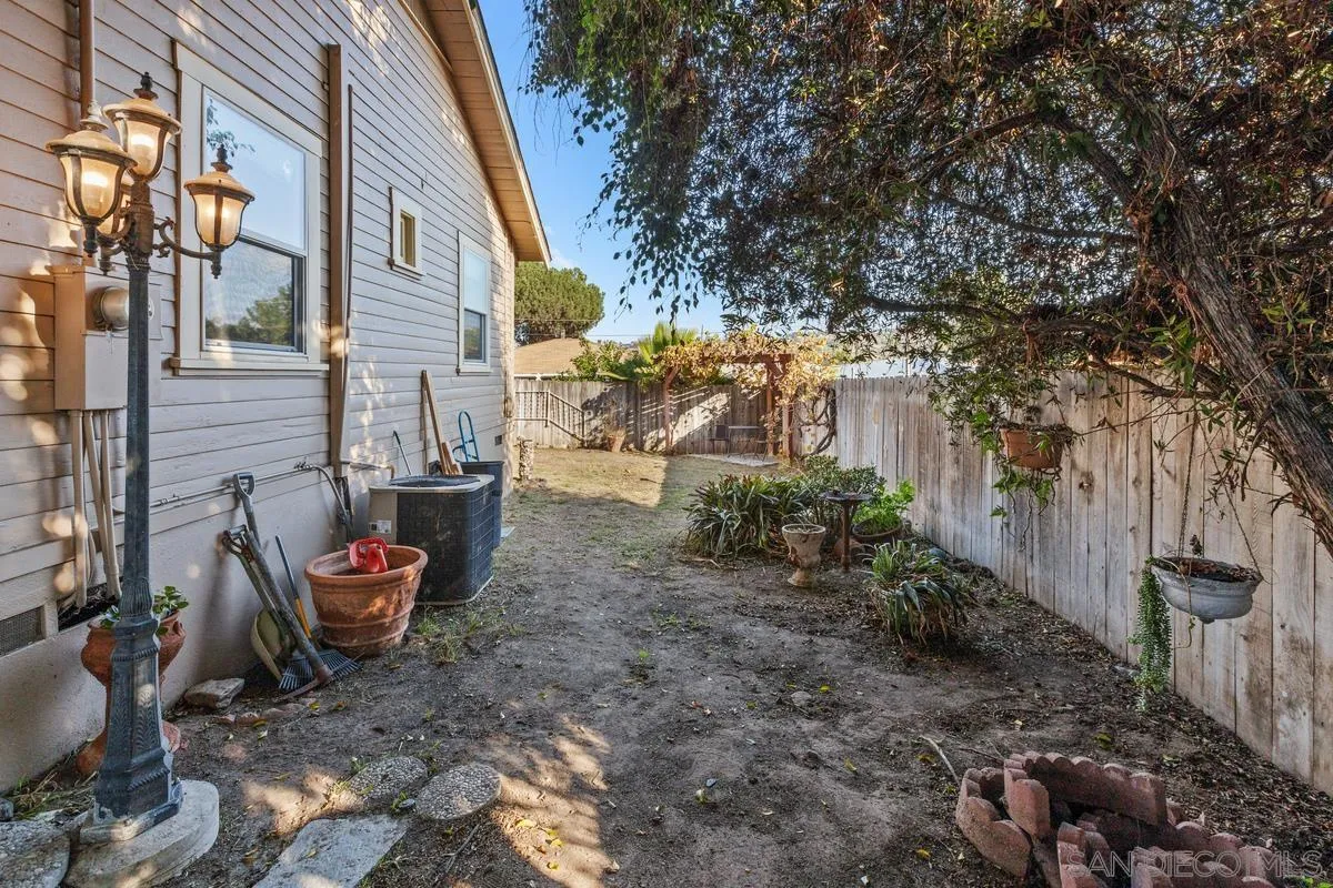 https://cdn.realtyfeed.com/cdn/127/260009015/1ac4ba8f6fe9195962afbc193c25af63.webp