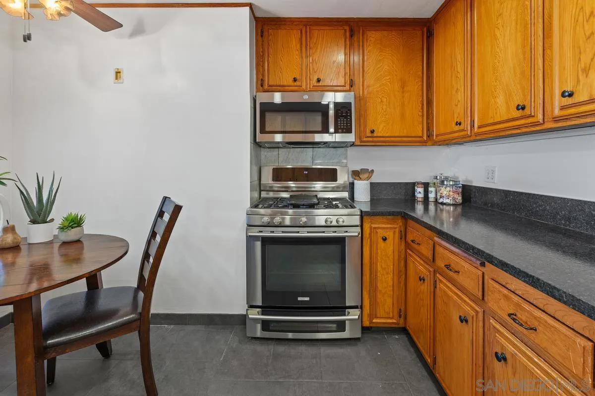 https://cdn.realtyfeed.com/cdn/127/260009015/3c97bb9df13077e2591cc97b38851a3d.webp