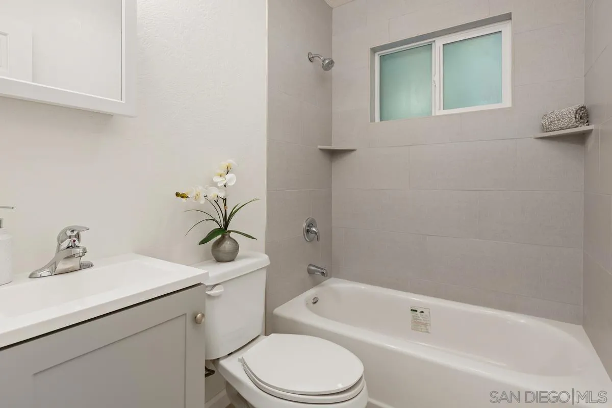 https://cdn.realtyfeed.com/cdn/127/260009015/6306d38039835ef03323a3156cdc9135.webp