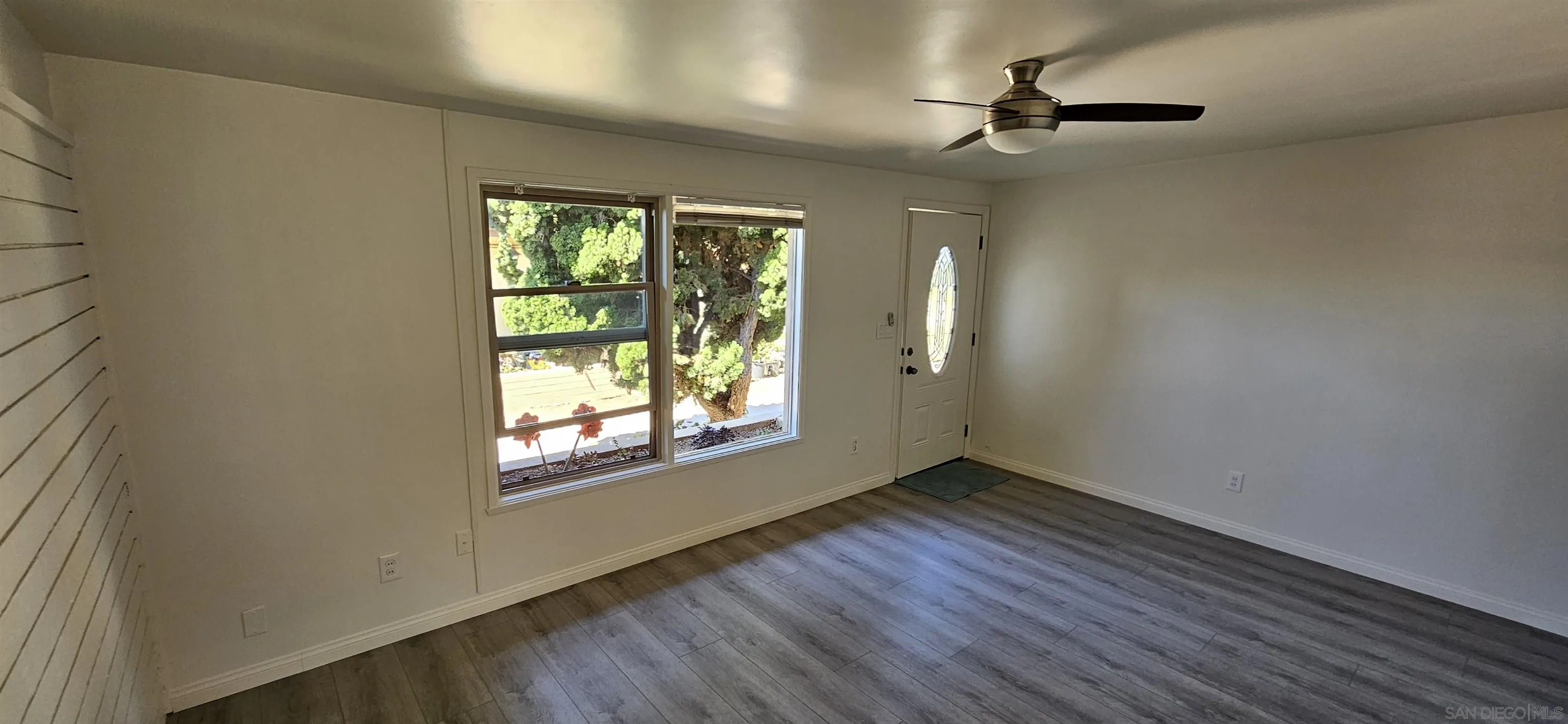 Photo #4: 260009020 Listing: Photo #4