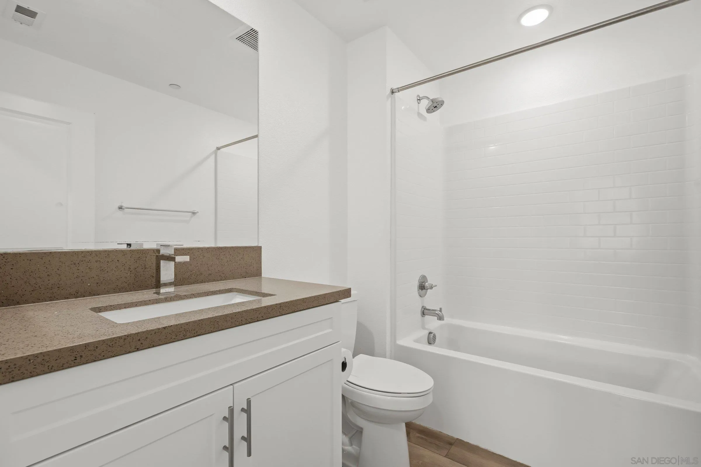 Photo #32: 260009023 Listing: Photo #32