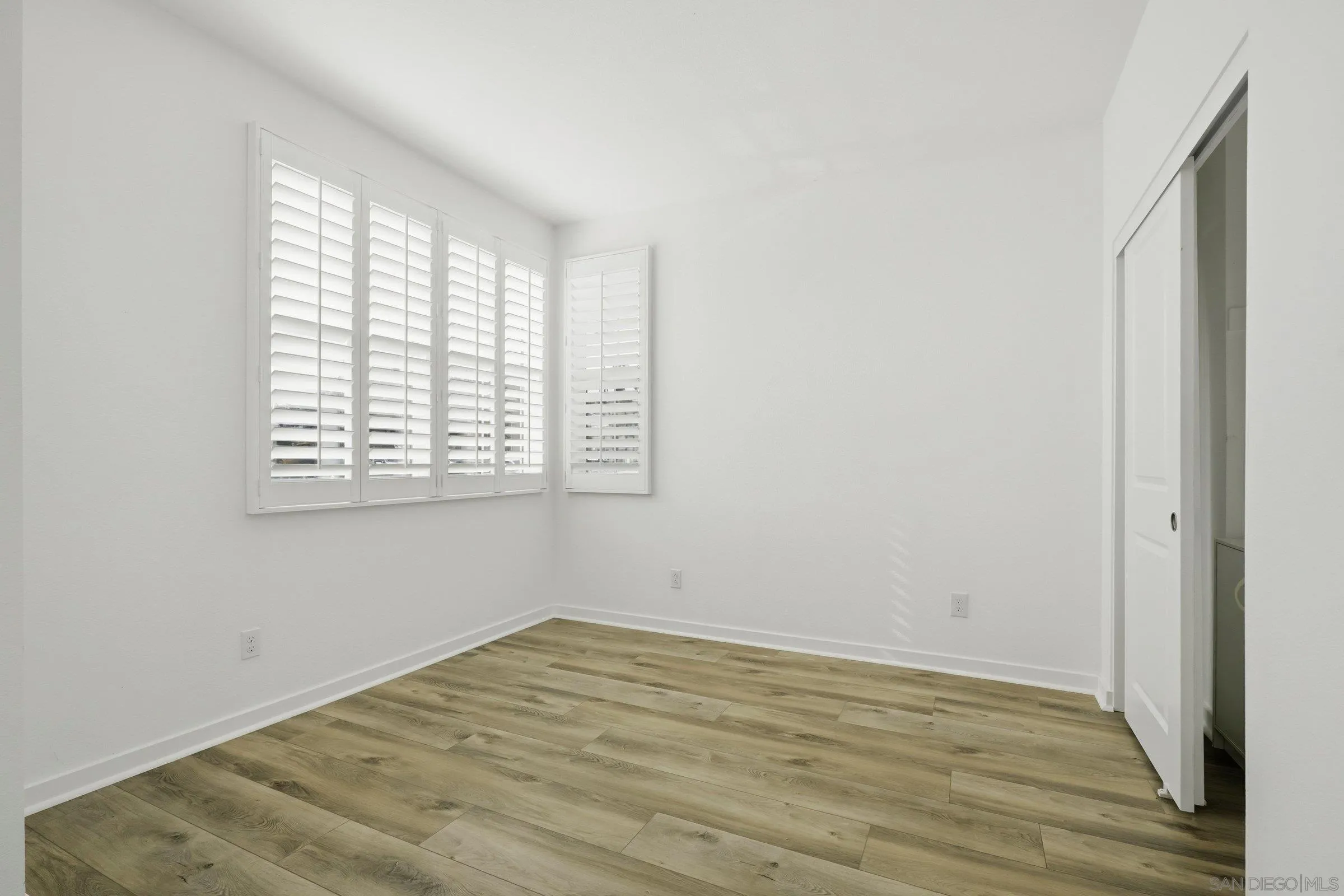 Photo #33: 260009023 Listing: Photo #33