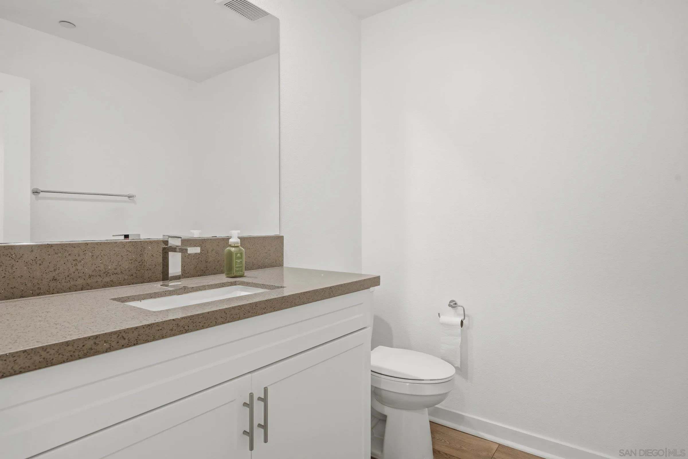 Photo #17: 260009023 Listing: Photo #17