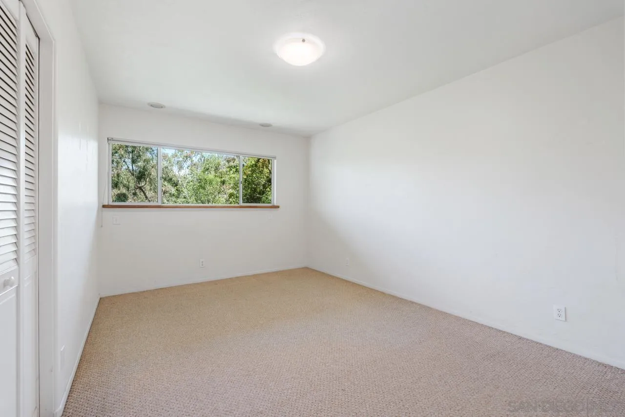 https://cdn.realtyfeed.com/cdn/127/260009027/0666d3188b14236ecd54b6c187f4b844.webp