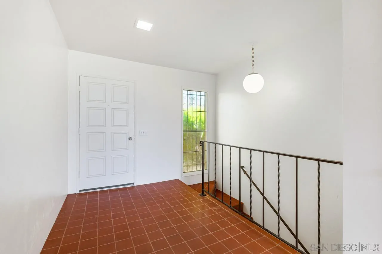 https://cdn.realtyfeed.com/cdn/127/260009027/47f4f65780563a26db8fc4adb1121055.webp