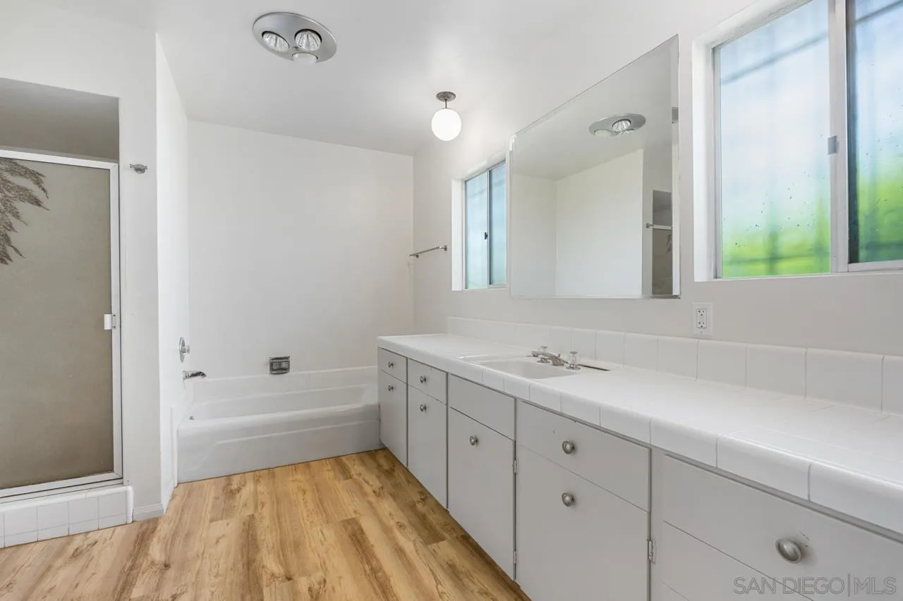 https://cdn.realtyfeed.com/cdn/127/260009027/51ffefd220801ae5e7c8c8531c594164.webp