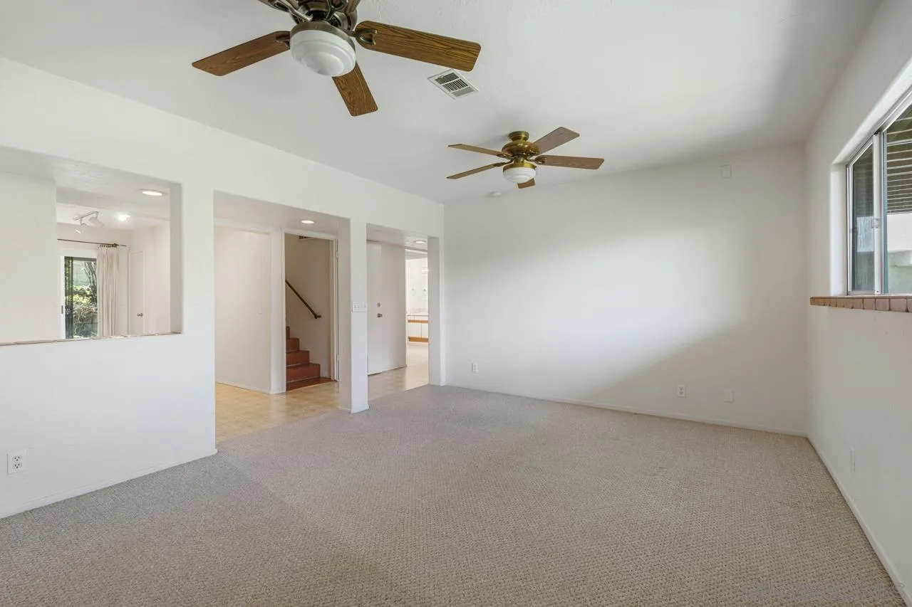 https://cdn.realtyfeed.com/cdn/127/260009027/e25358eb00424e2759c61c121bfee78c.webp