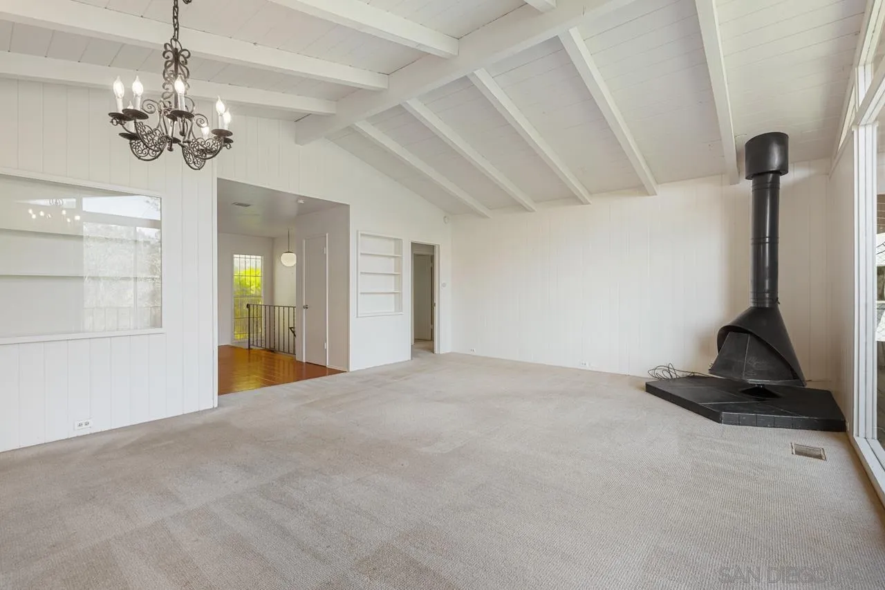 https://cdn.realtyfeed.com/cdn/127/260009027/ec9d0934f16ac16c7ff74d312adec3fc.webp