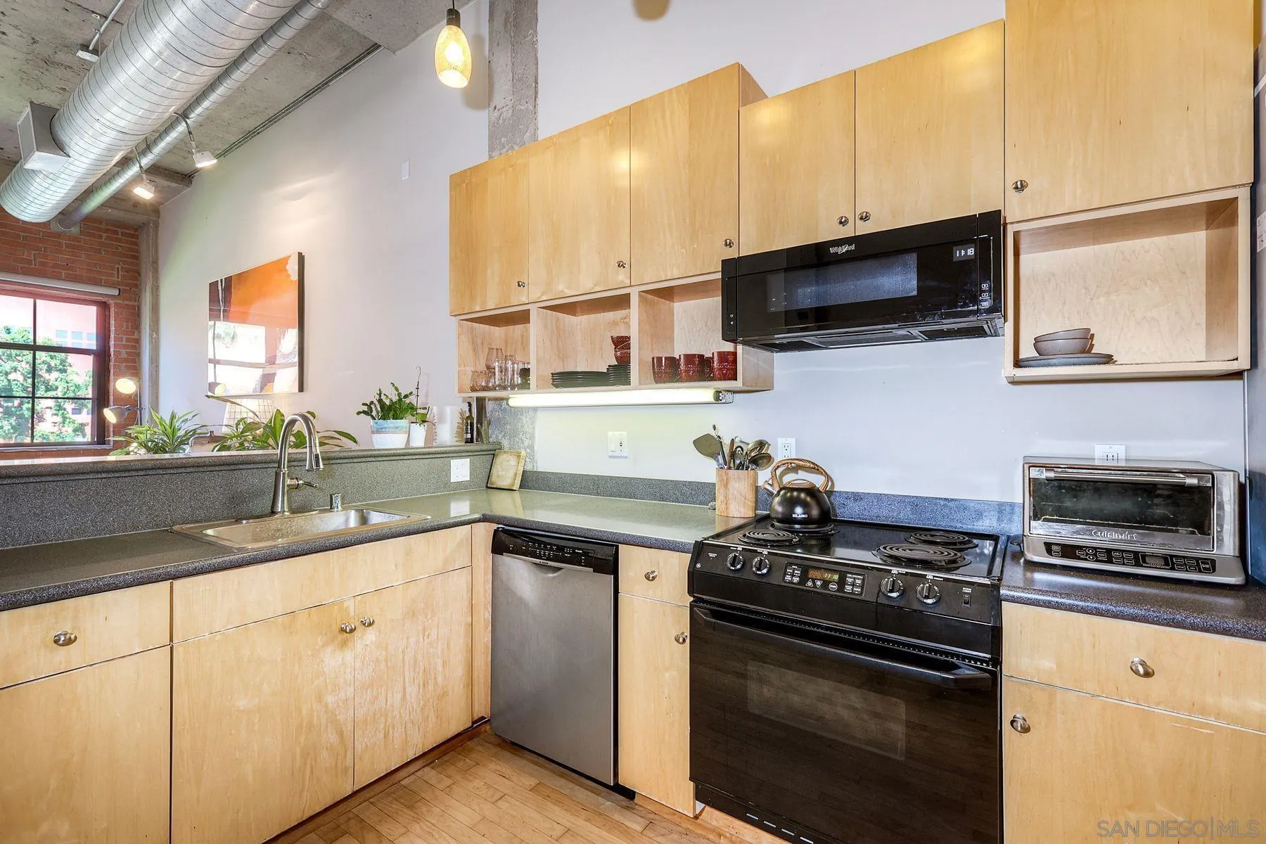 Photo #6: 260009028 Listing: Photo #6