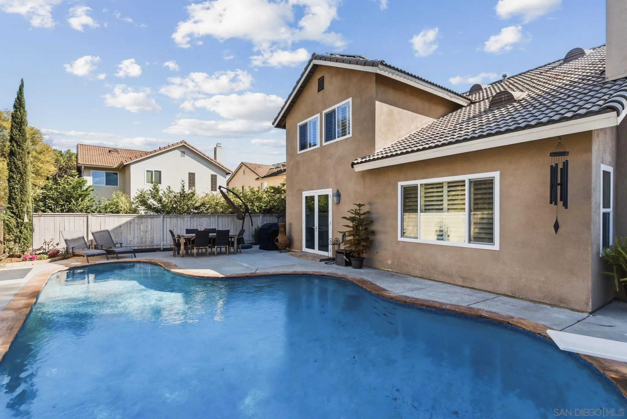 https://cdn.realtyfeed.com/cdn/127/260009033/cae990b21e89c36402b5004ef29cde7b.webp