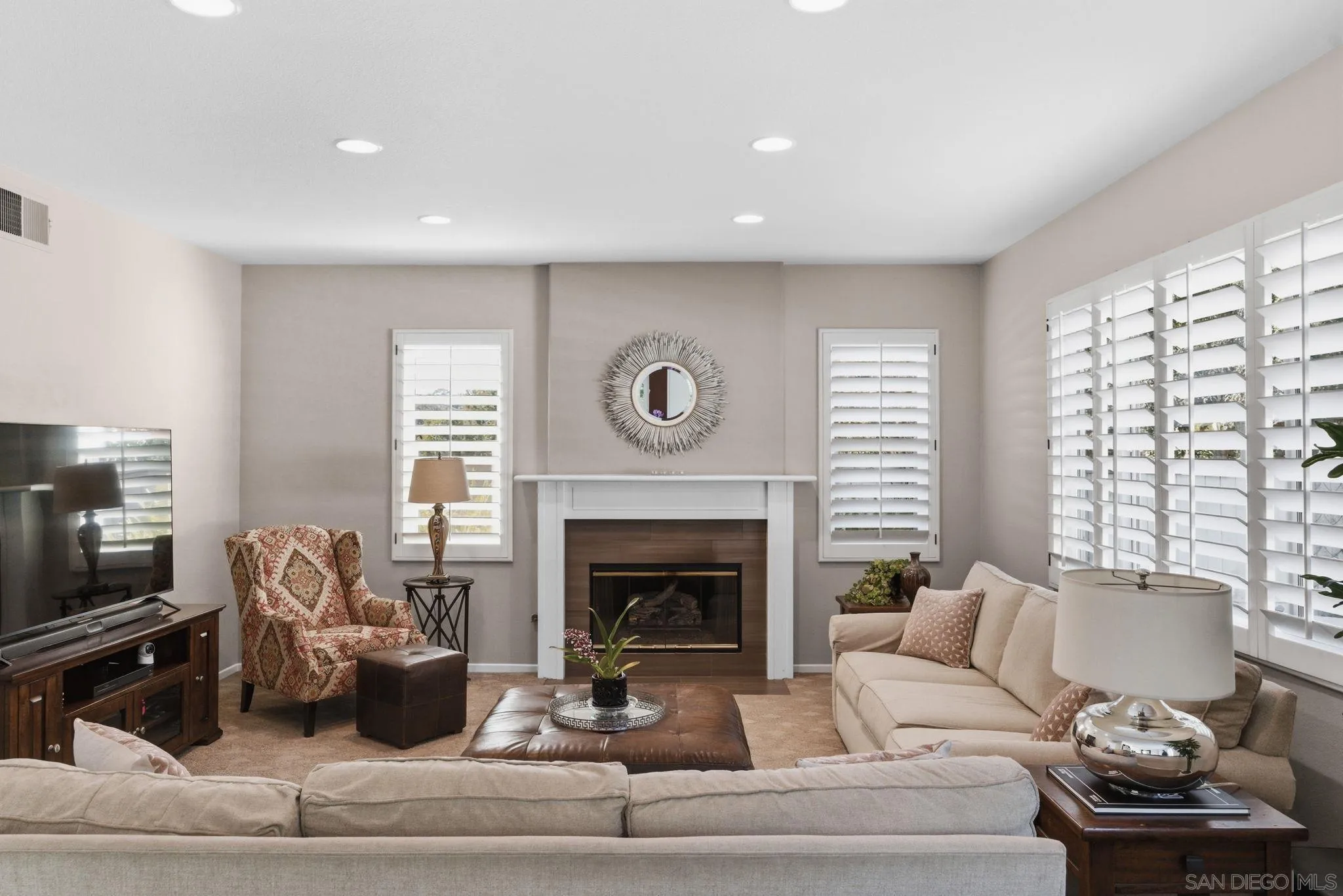 https://cdn.realtyfeed.com/cdn/127/260009033/e230f08d7b71b83498fa311e49a01761.webp
