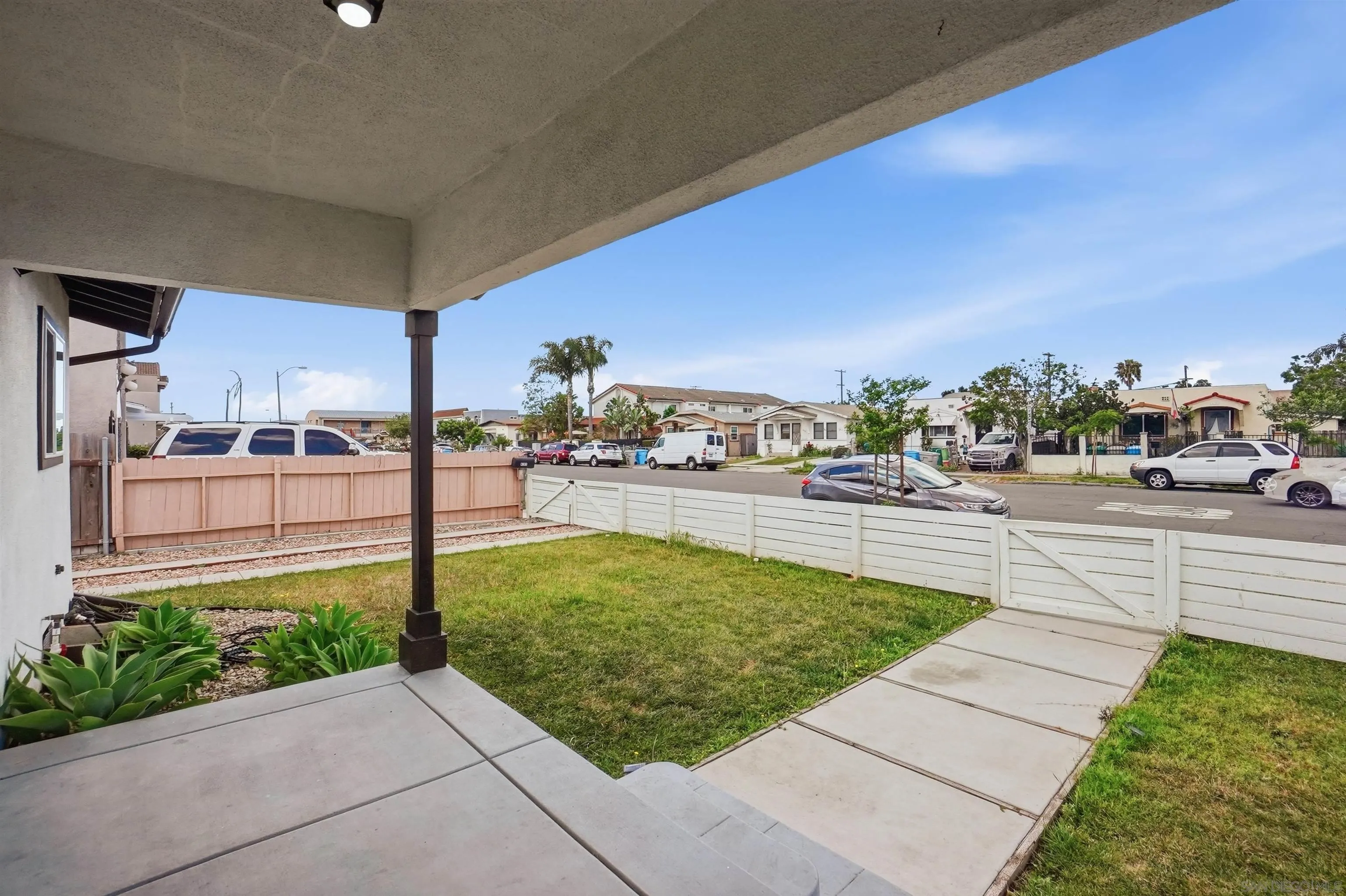 https://cdn.realtyfeed.com/cdn/127/260009035/1daa34cbf24f567fd350a124f9436b04.webp