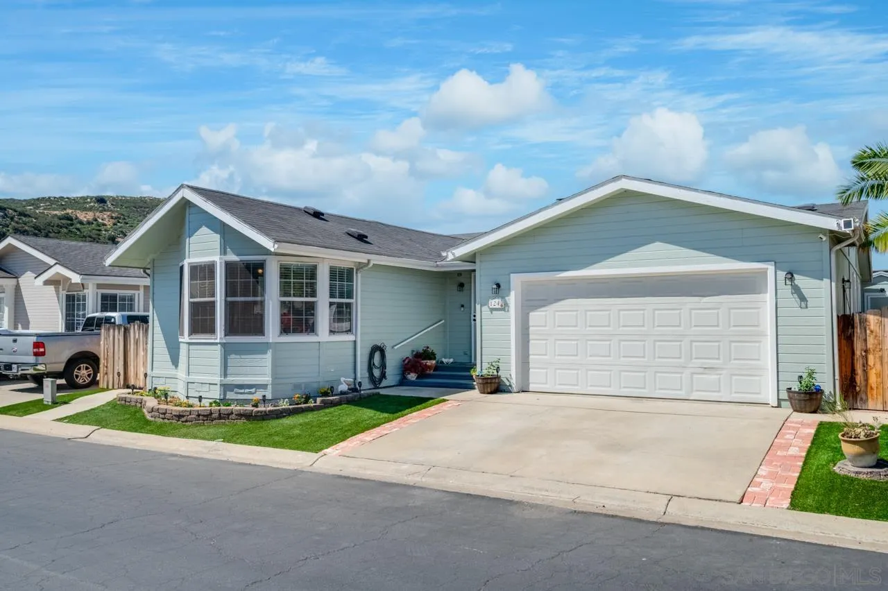 438 Calle Del Rosario, Tecate, CA, 21400