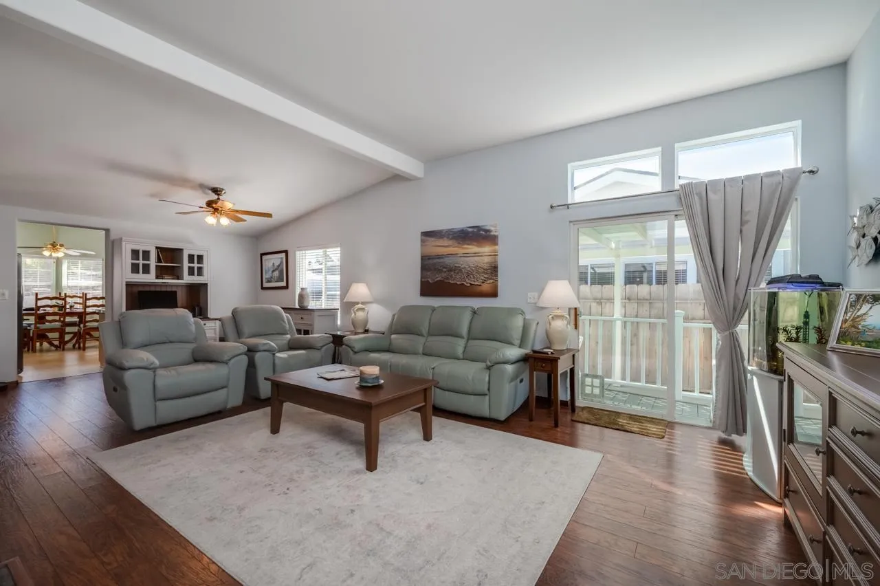 https://cdn.realtyfeed.com/cdn/127/260009037/d32036b6bd336963271453e9b73e195a.webp